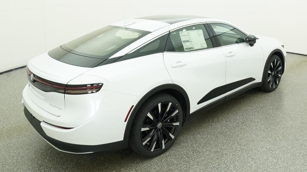 New 2026 Oxygen White Toyota Platinum image 19