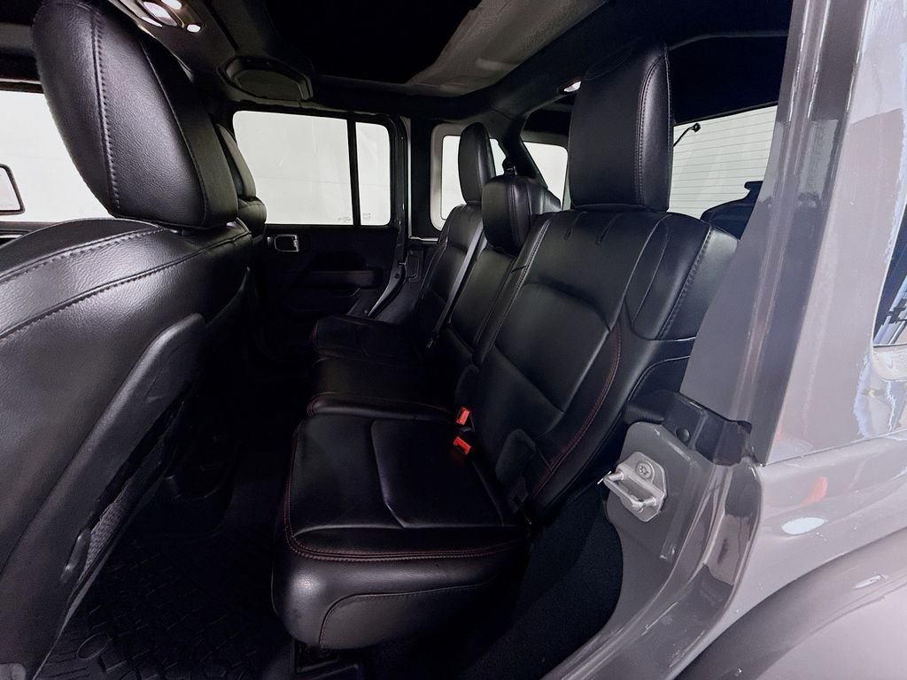 Used 2022 Sting-Gray Clearcoat Jeep Unlimited Rubicon image 25