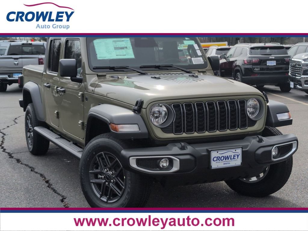2026 Jeep Gladiator Sport S Auto's photo