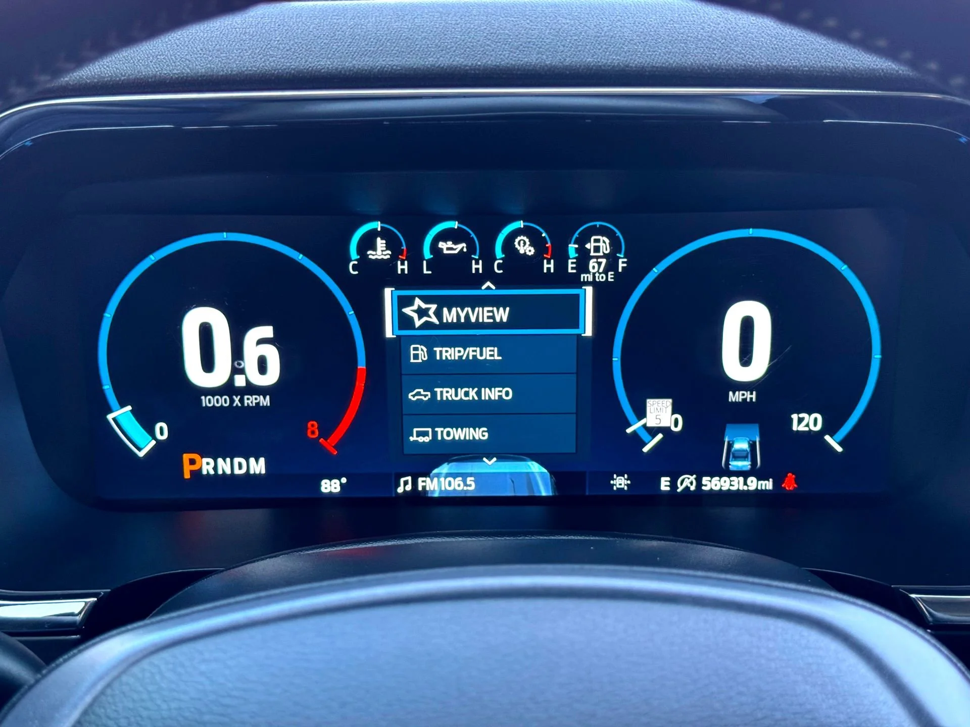 Used 2023  Ford Lariat image 22
