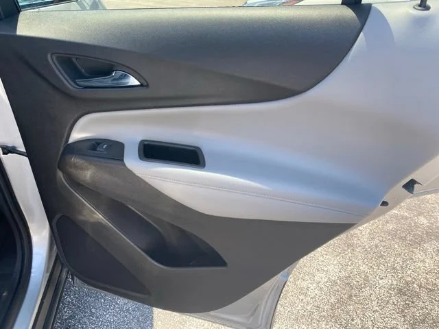 Used 2019 SILVER ICE METALLIC Chevrolet Premier image 36