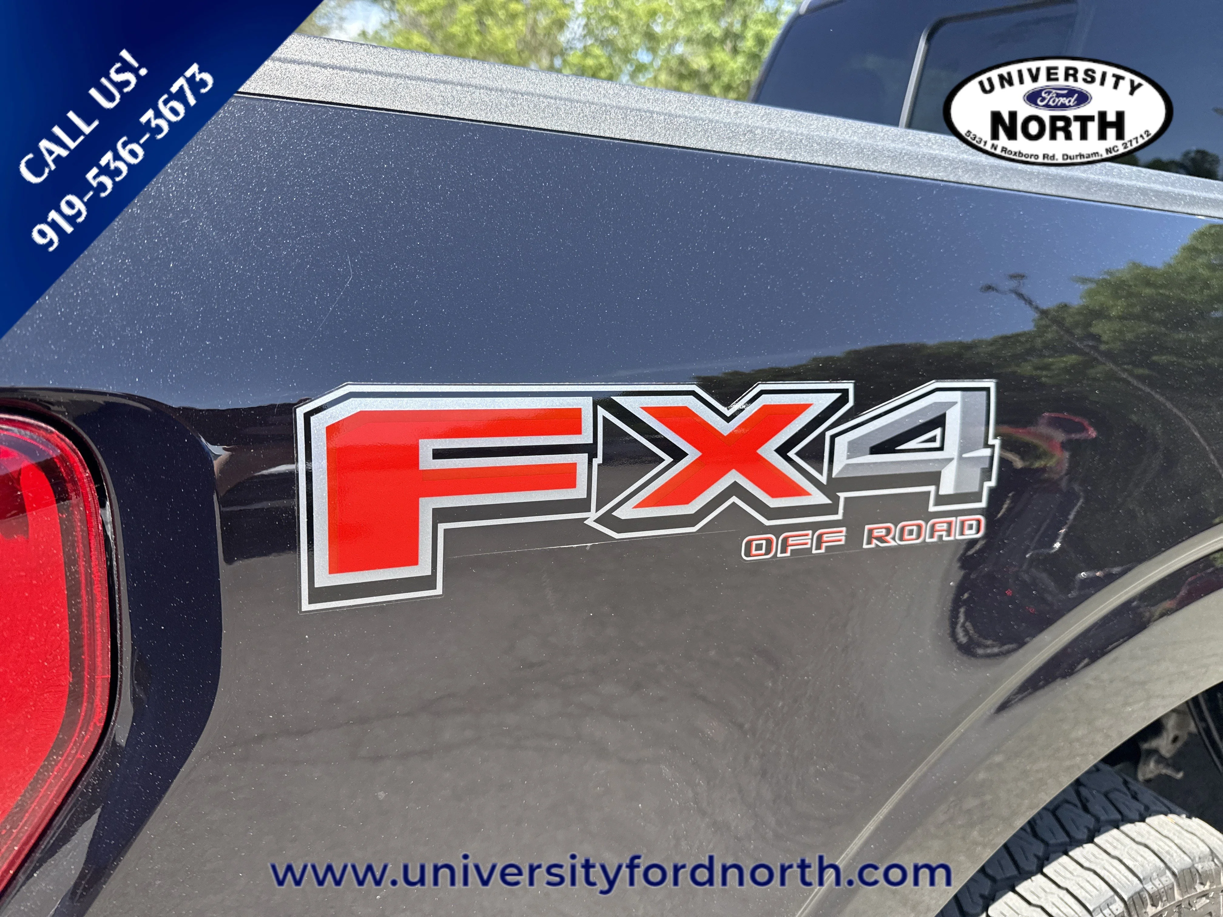 Used 2022 Agate Black Metallic Ford LARIAT image 11