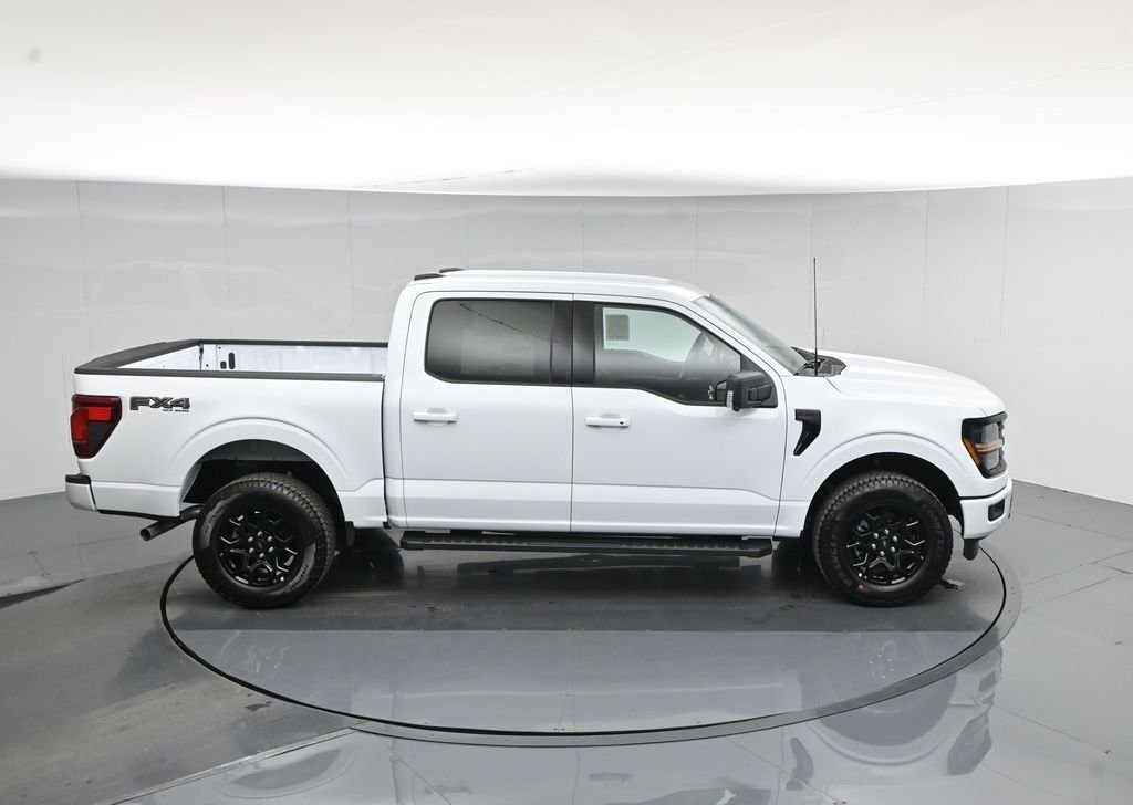 New 2026 Oxford White Ford XLT image 40