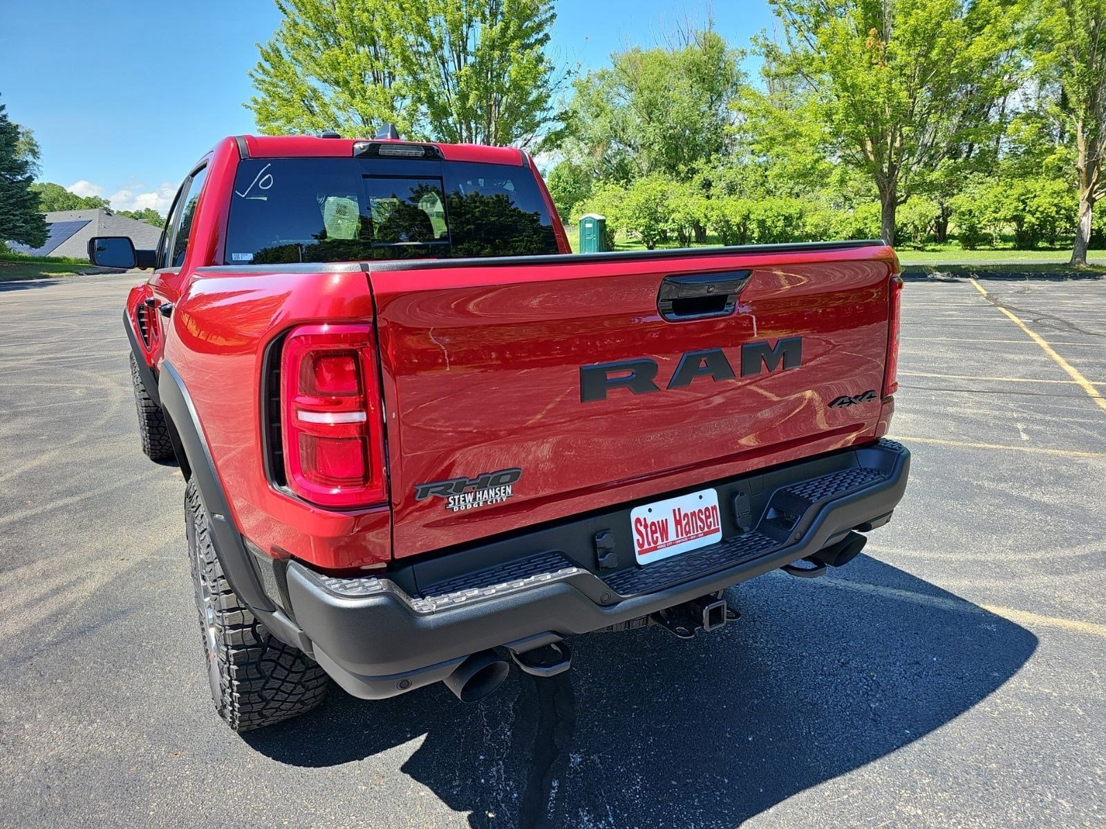 New 2026 Molten Red Pearlcoat Ram RHO image 3