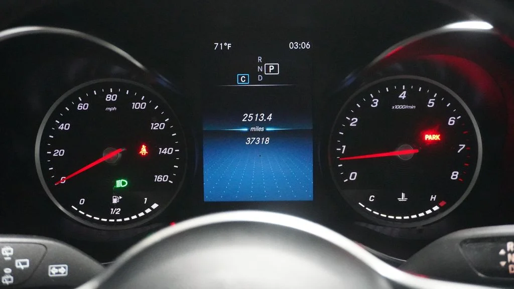 Certified Used 2022 White Mercedes-Benz GLC 300 image 40