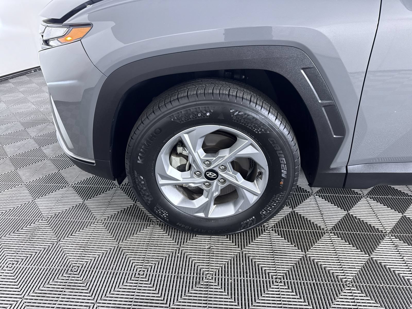 Certified Used 2024 Hampton Gray Hyundai SEL image 25