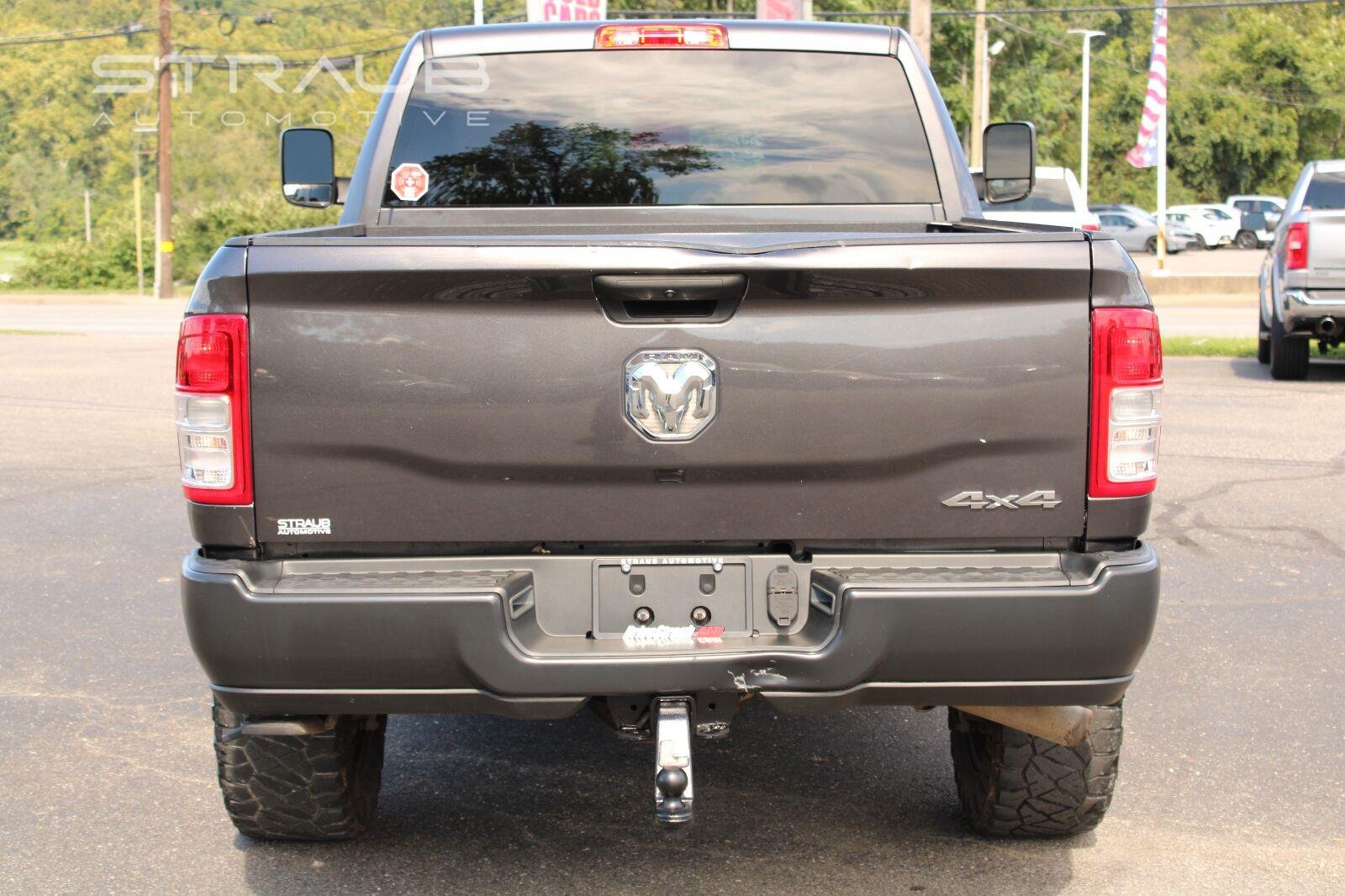 Used 2021 Granite Crystal Metallic Clearcoat Ram Tradesman image 7