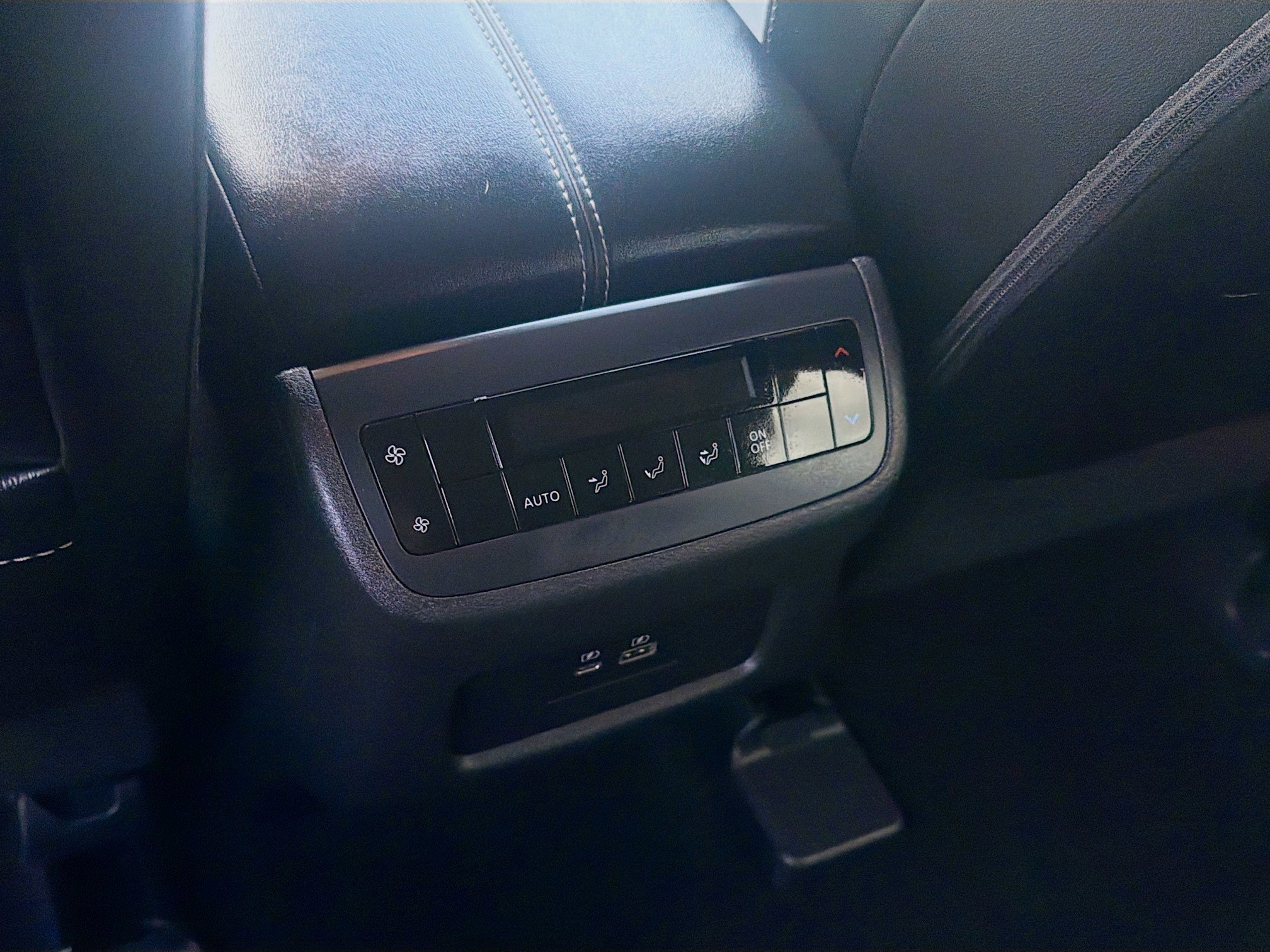 Used 2024 Super Black Nissan SL image 20