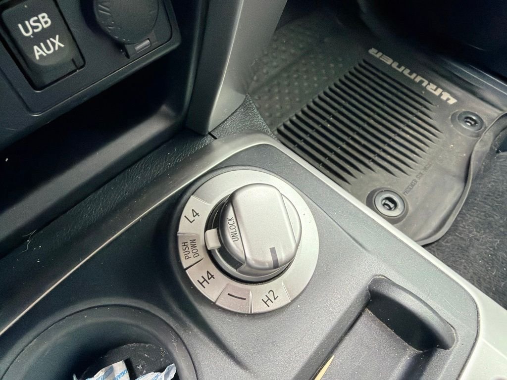 Used 2019 Gray Toyota SR5 image 21