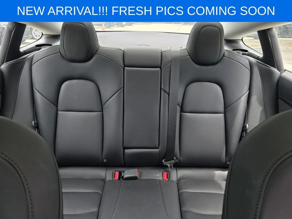 Used 2023  Tesla RWD image 12