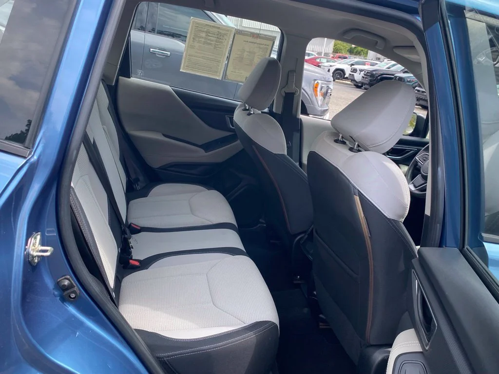 Used 2020 Blue Subaru Base image 16