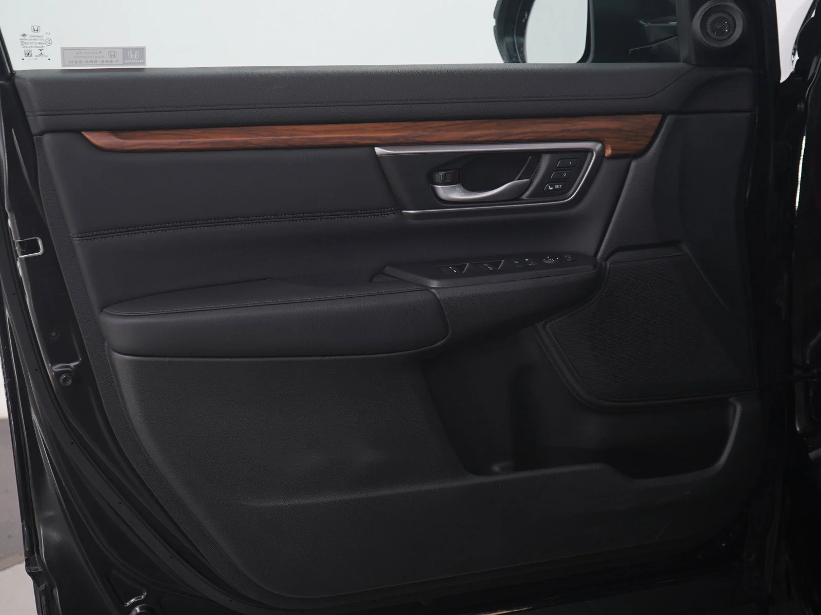 Used 2022 Black Honda 5D WAGON HYBRID TOURING image 20