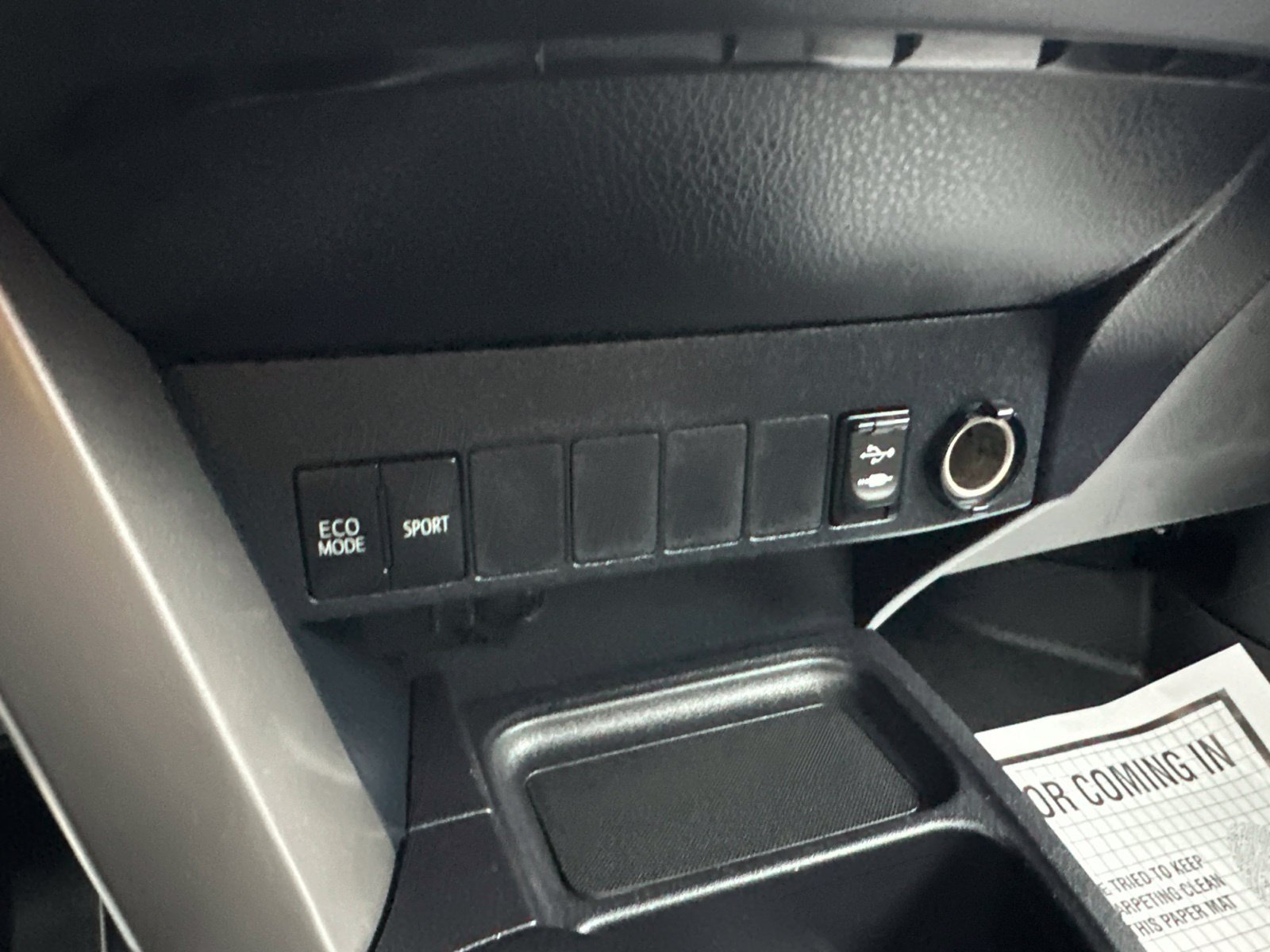 Used 2016 White Toyota XLE image 60