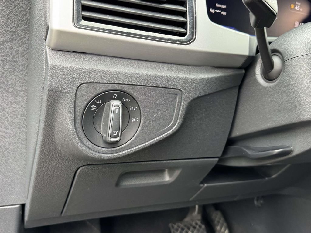 2022 Volkswagen Atlas Cross Sport SEL - Photo 28