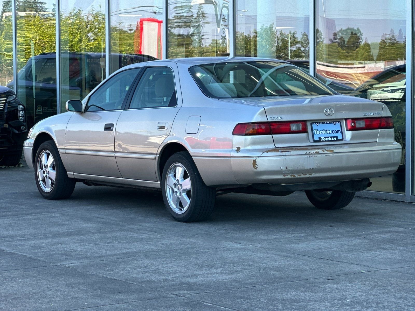 Used 1999 Tan Toyota CE image 5