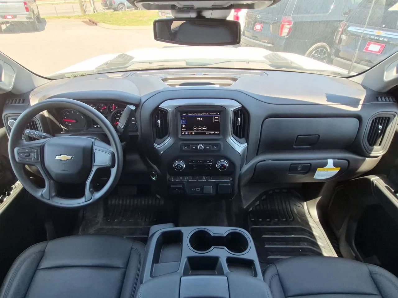 New 2025 Summit White Chevrolet Work Truck image 19