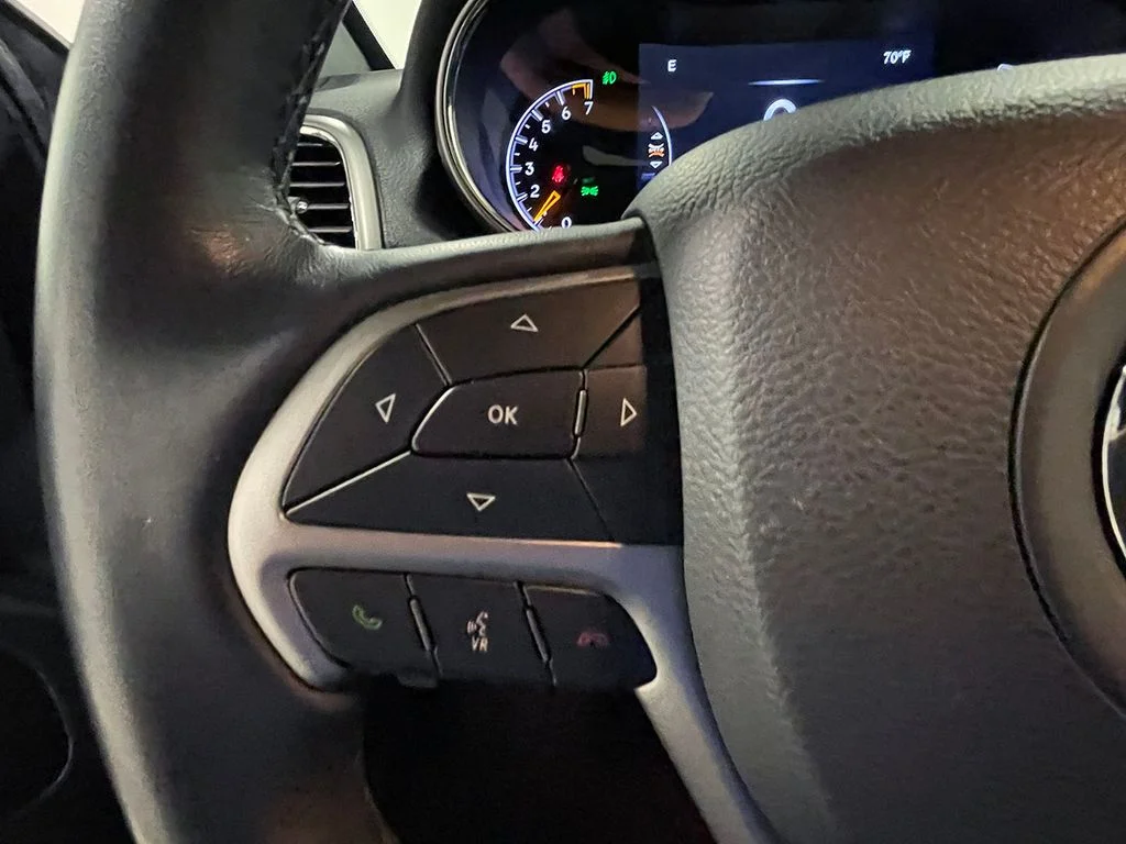 Used 2022 Black Jeep Laredo X image 33