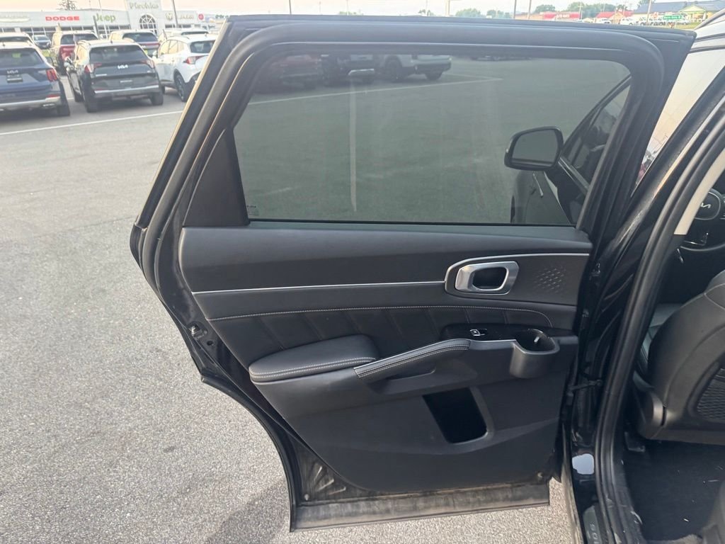 Used 2023 Black Kia SX image 19