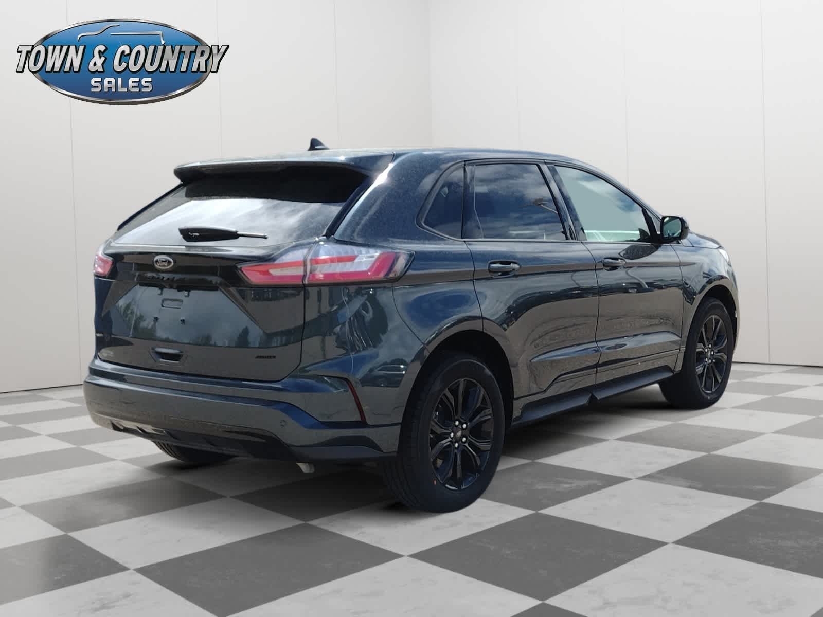 New 2024 Stone Blue Metallic Ford SE image 7