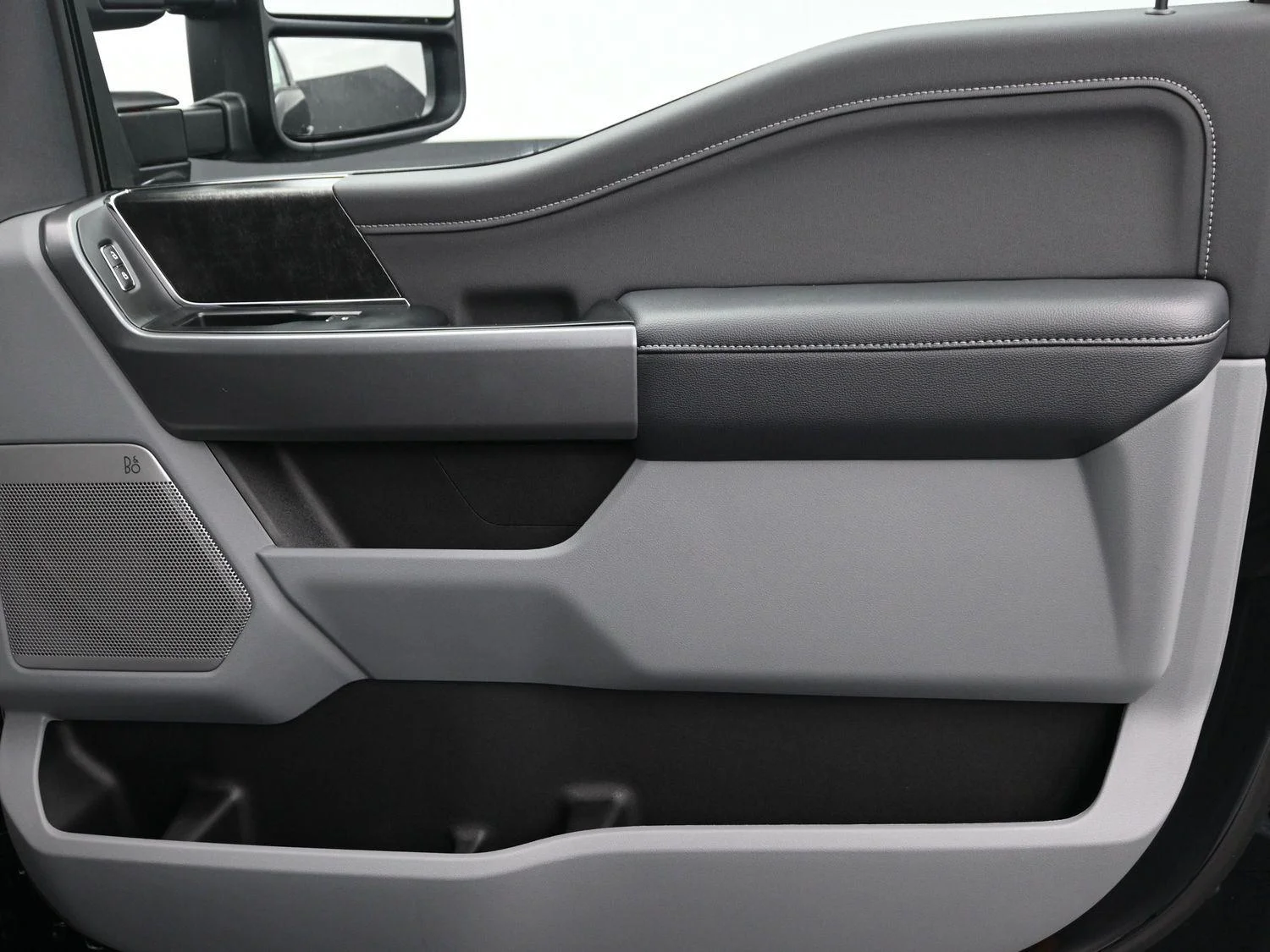2026 Ford F-250 Super Duty XLT - Photo 9