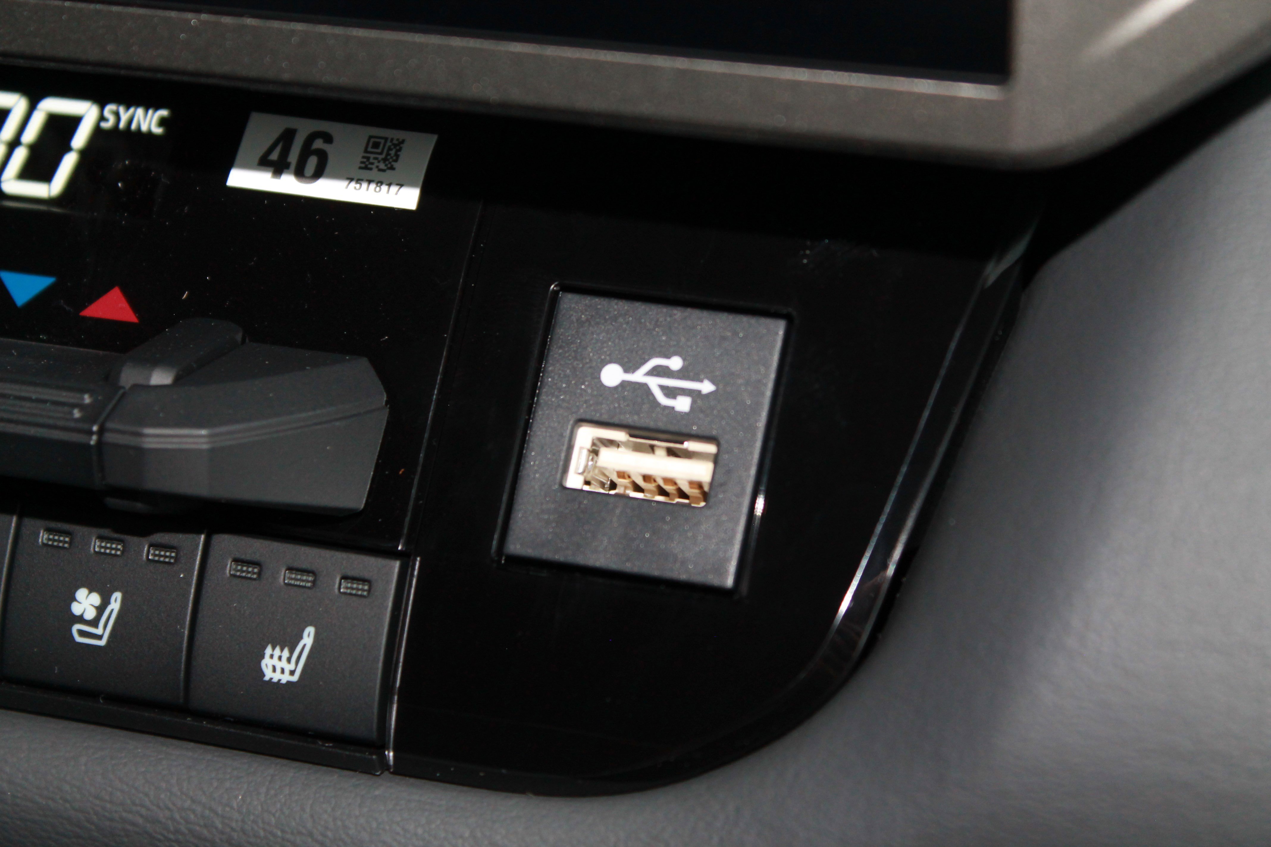 2026 Toyota Tundra Capstone - Photo 44