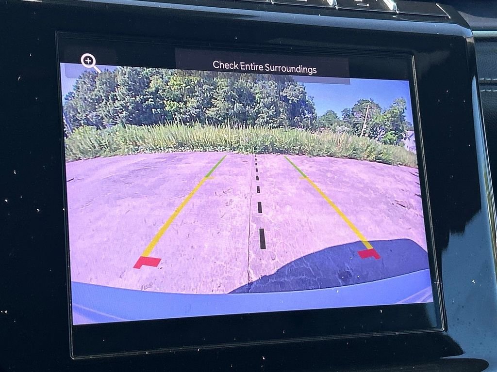 Used 2021 White Jeep Altitude image 27