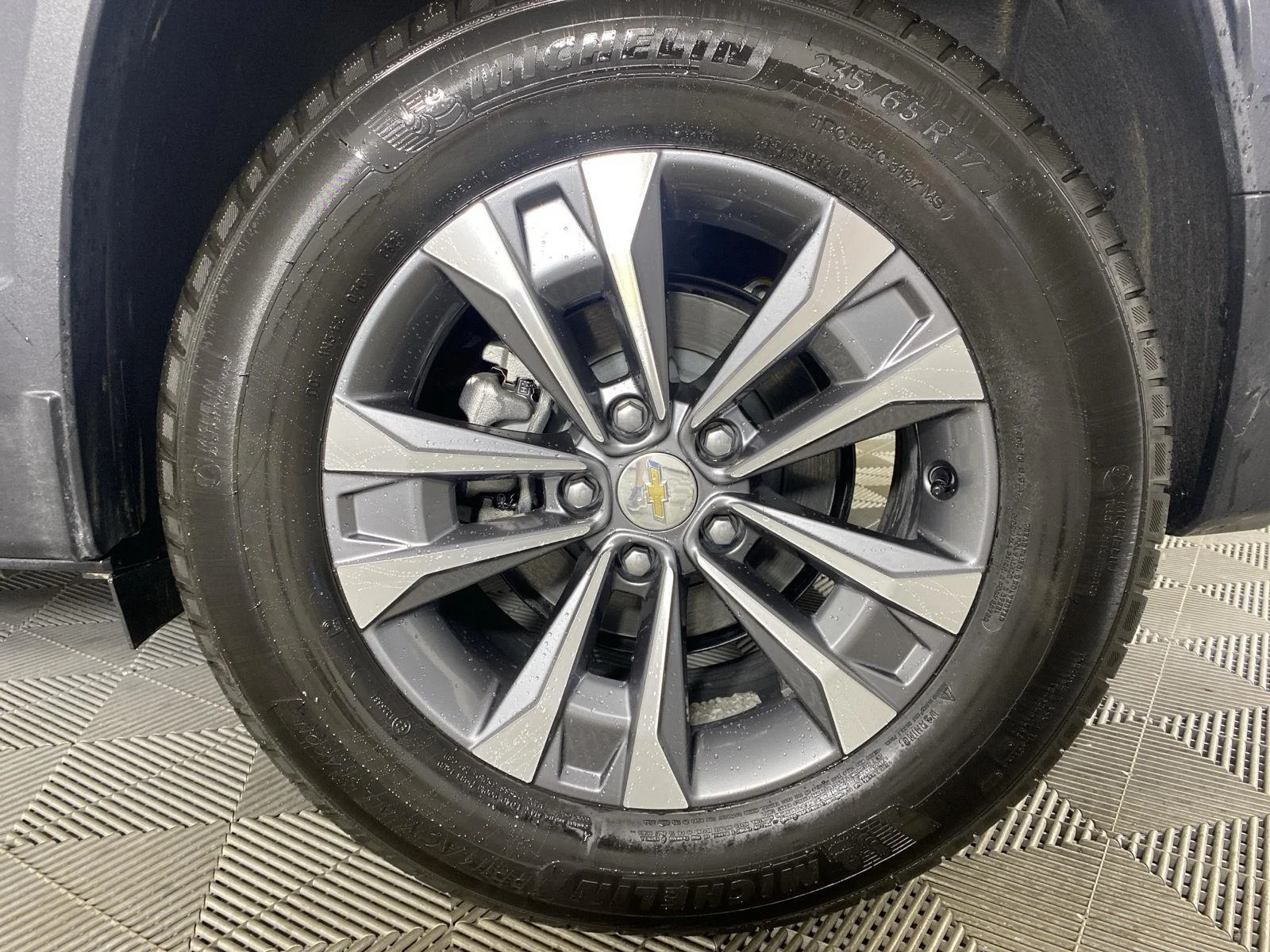 New 2026 Summit White Chevrolet LT image 9