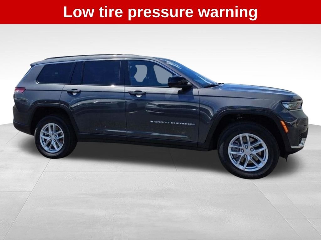 New 2026 Baltic Gray Metallic Clearcoat Jeep Altitude image 7