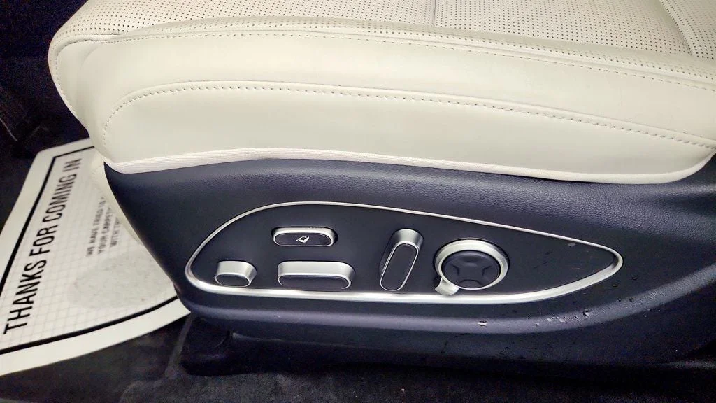 Used 2026 Abyss Black Pearl Hyundai Calligraphy FWD image 11