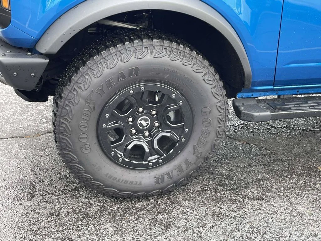 Used 2024 Blue Ford Wildtrak image 12