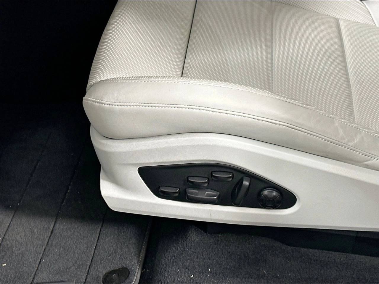Certified Used 2024 Vulcano Gray Metallic Porsche Turbo Electric image 34
