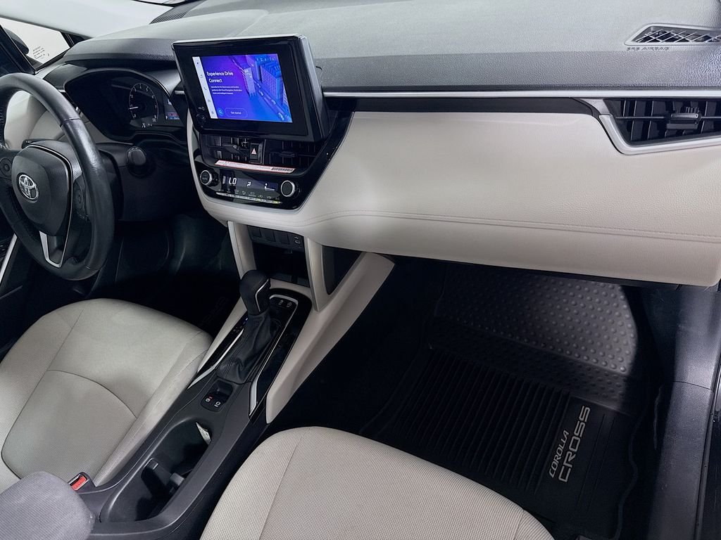 Used 2025 Jet Black Toyota LE image 29