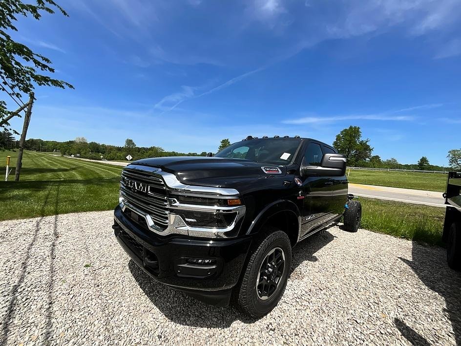 New 2026 Diamond Black Crystal Pearlcoat RAM Tradesman image 1