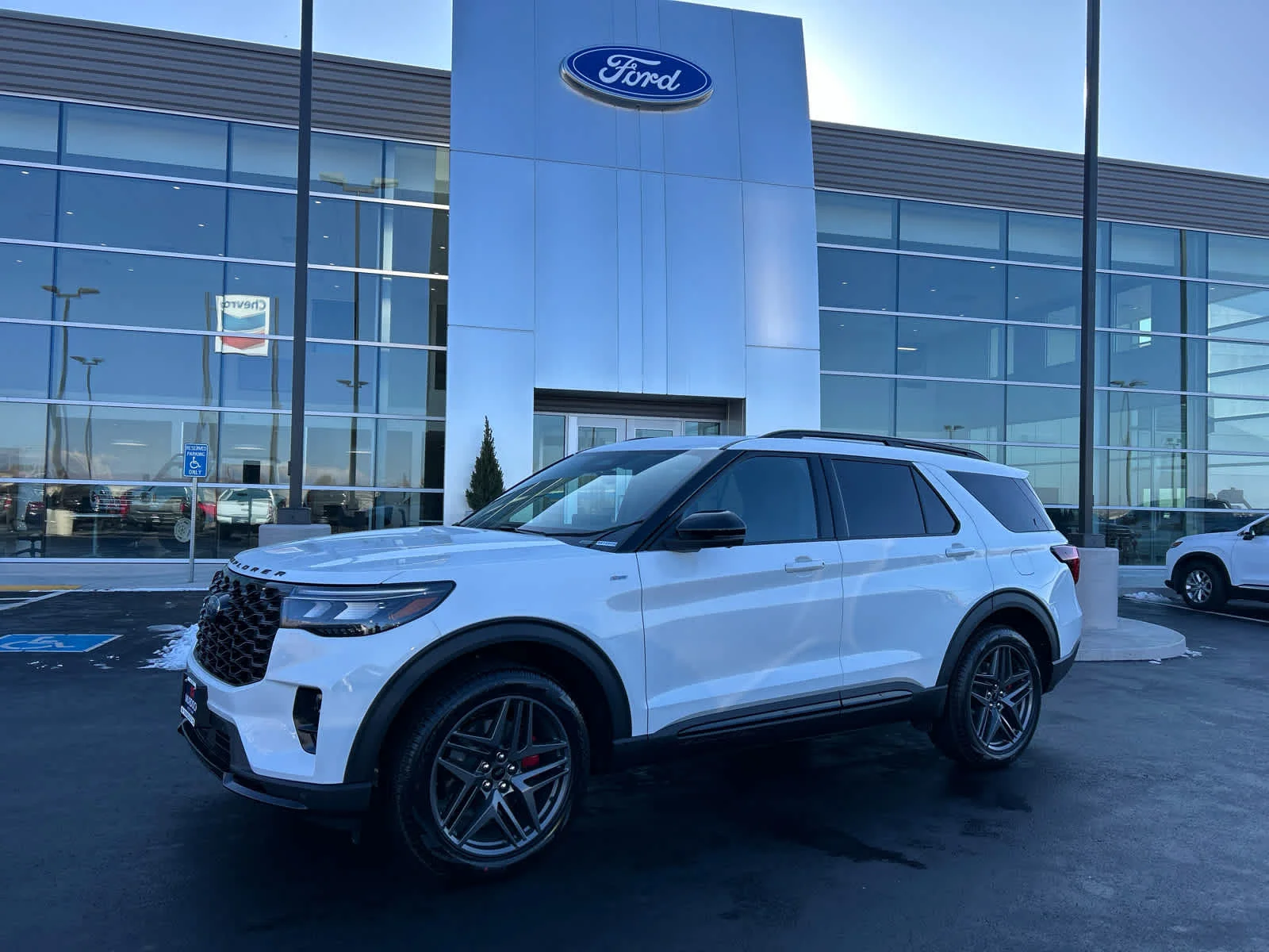 2026 Ford Explorer ST-LINE 4WD's photo