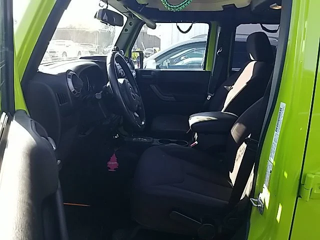 Used 2013 Green Jeep Sport image 32