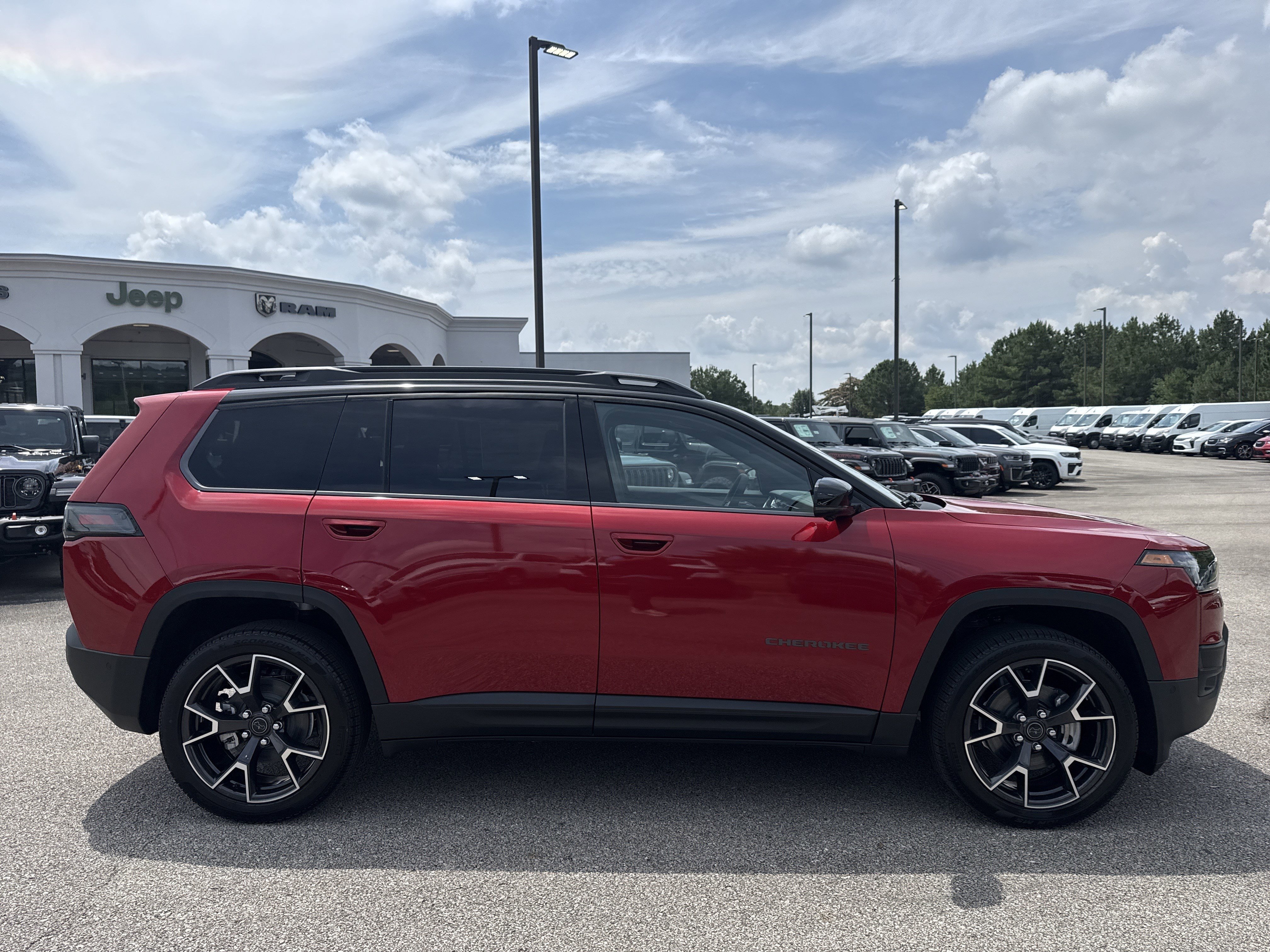 New 2026 Red Hot Pearl-Coat Exterior Paint Jeep Overland image 8