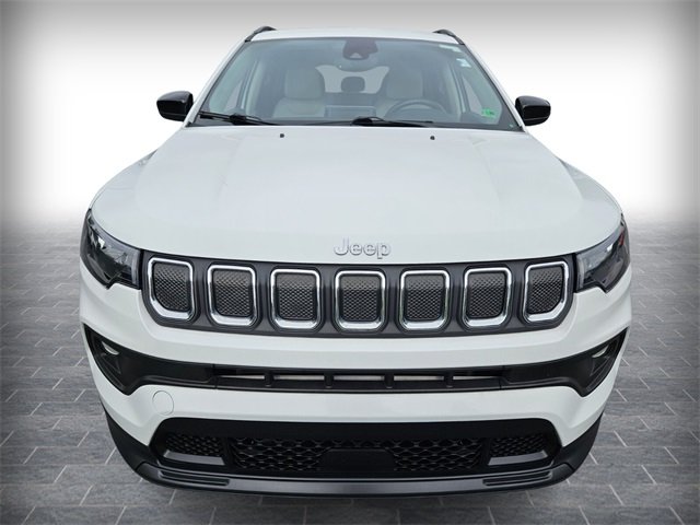 2022 Jeep Compass Latitude photo 2