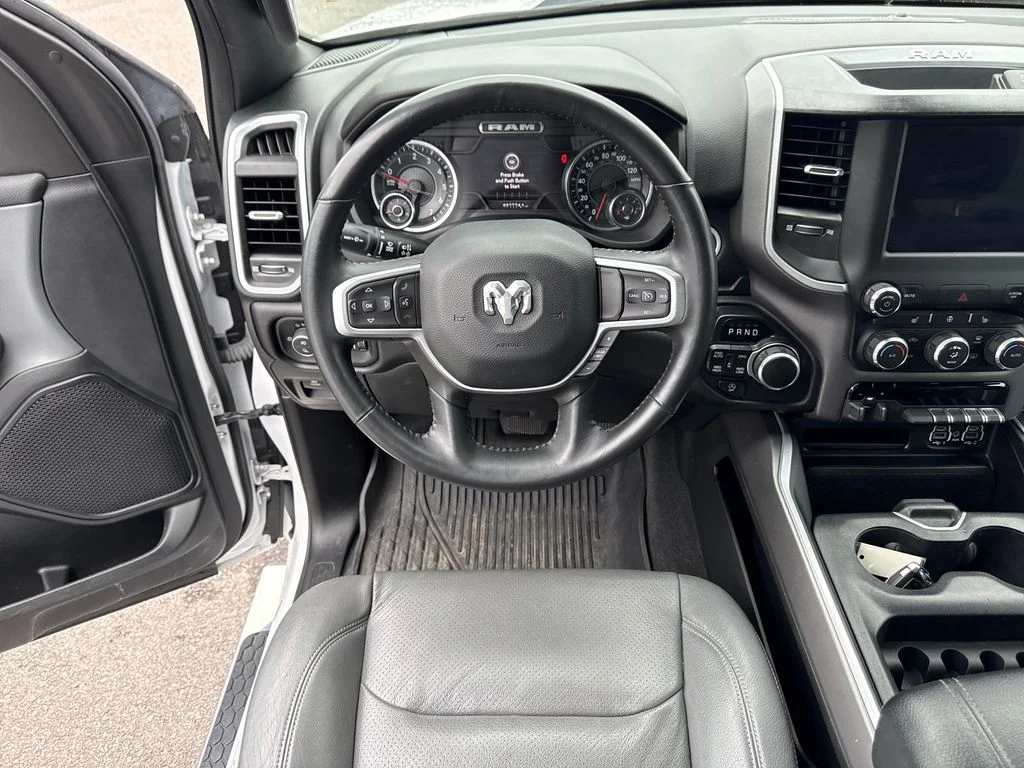 Used 2022 White Ram Big Horn/Lone Star image 13