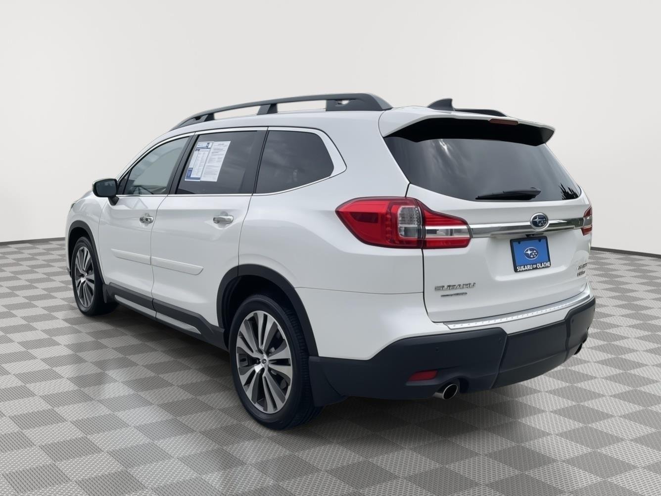 Used 2021 Crystal White Pearl Subaru Touring image 13