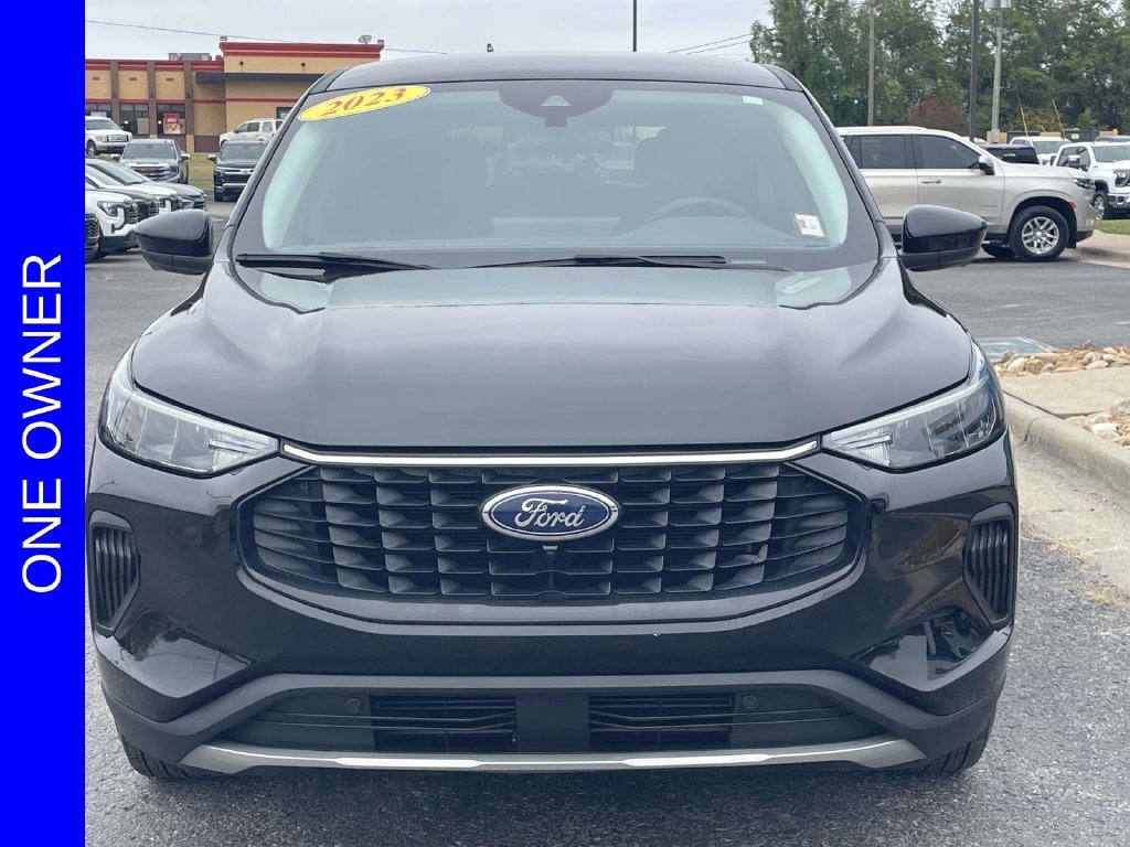 Used 2023 Black Ford Active image 7