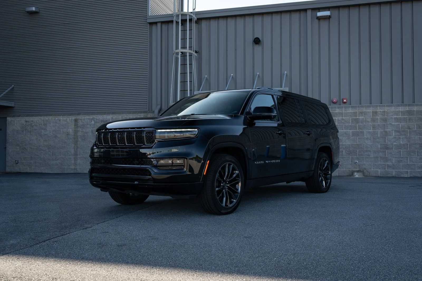 Used 2024 Diamond Black Jeep Series II image 10