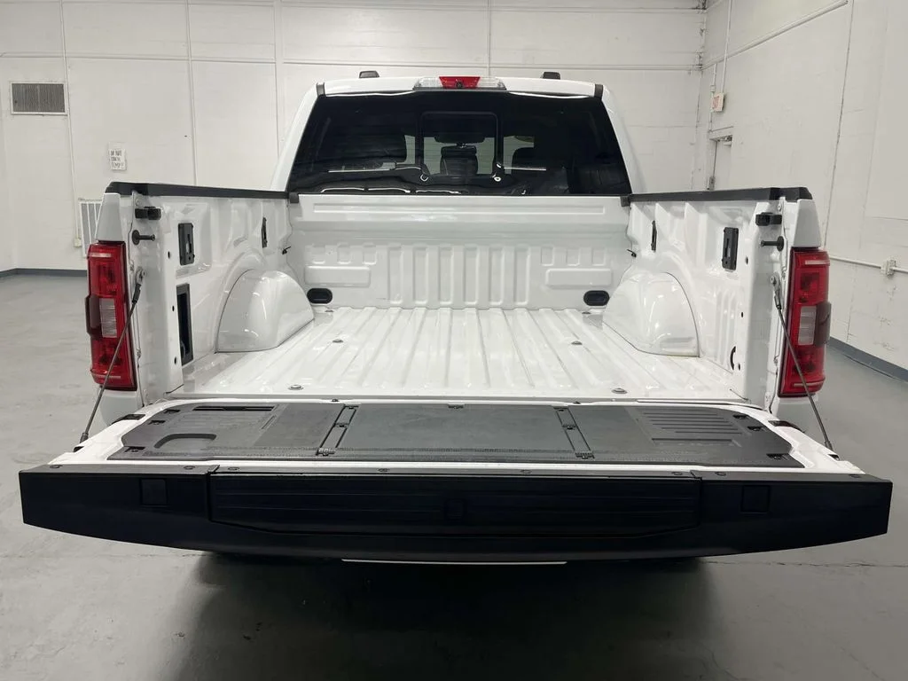 Used 2022 Oxford White Ford XLT Super Crew  4x4 5.0L 1 Owner 302A image 10