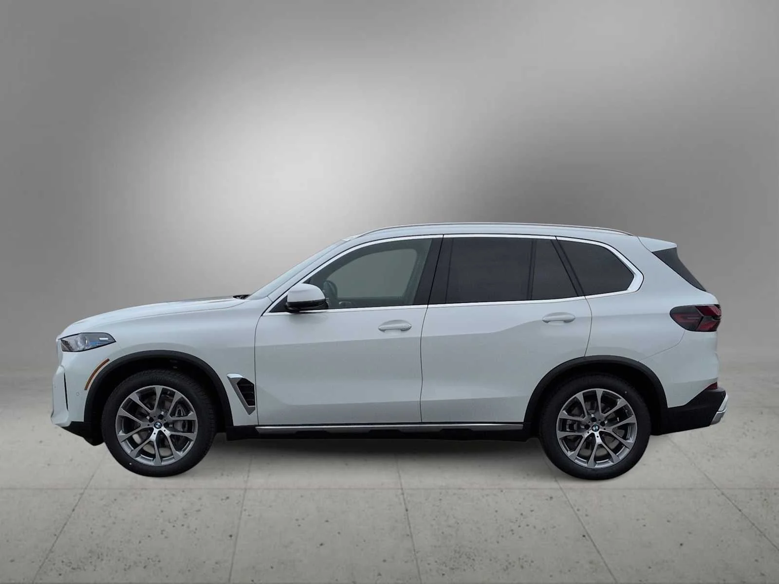 New 2026 Alpine White BMW xDrive40i image 5