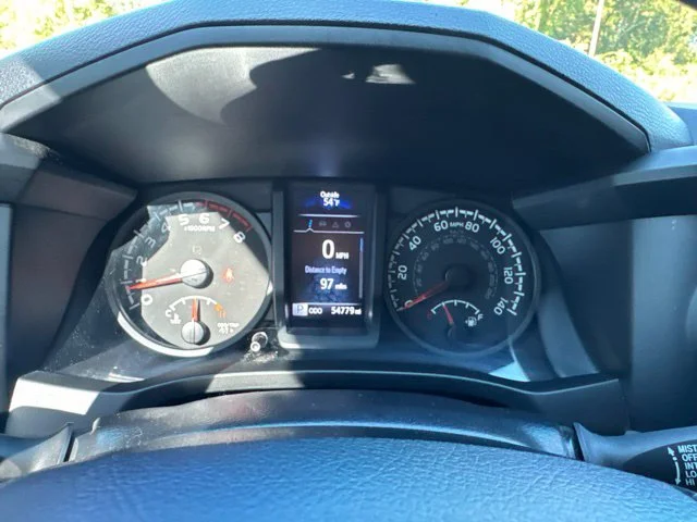 Used 2022 White Toyota SR image 25