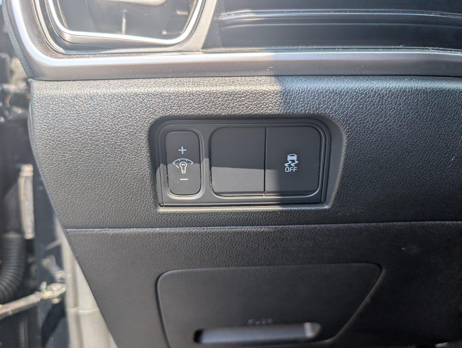 Used 2024 Ebony Black Kia S image 29