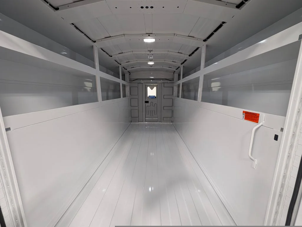 New 2026 Oxford White Ford Cutaway image 21