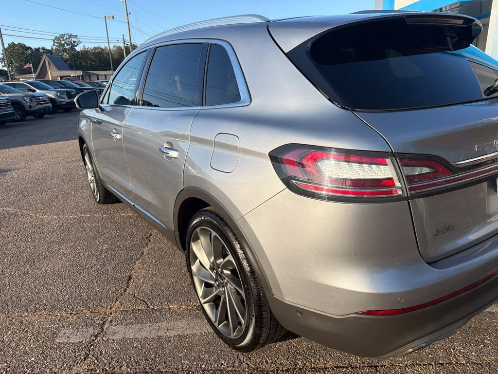 Used 2020 Wh Lincoln Reserve image 3