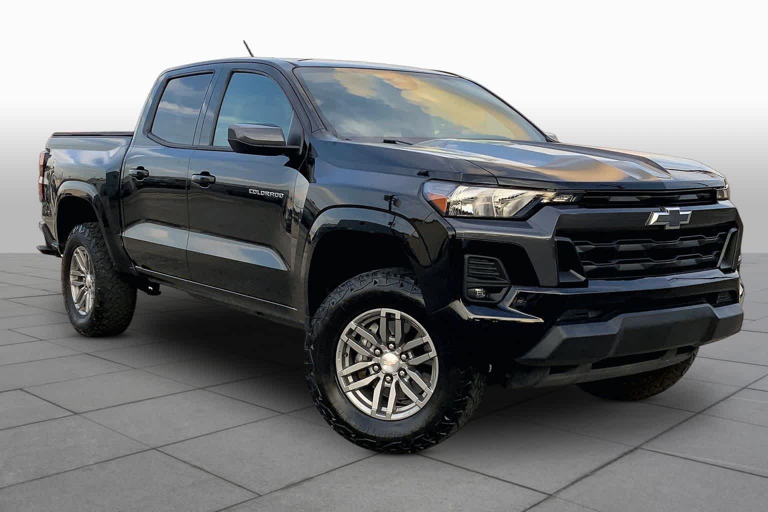 Used 2023 Black Chevrolet 2WD LT image 3