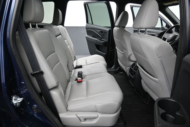 Used 2023 Obsidian Blue Pearl Honda EX-L image 10