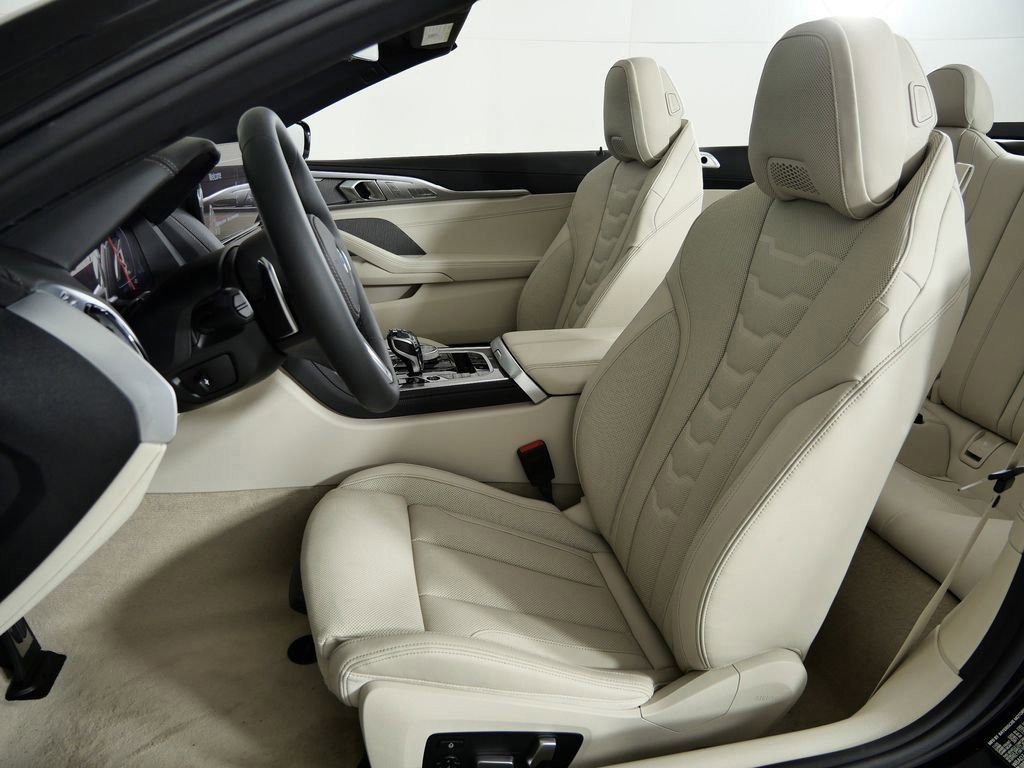 Used 2026 Black Sapphire Metallic BMW 840i image 32